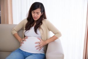 Схватки у беременной женщины